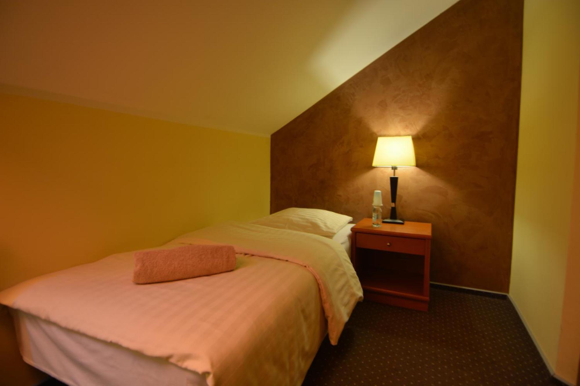 Hotel Stawisko Klaudyn Værelse billede