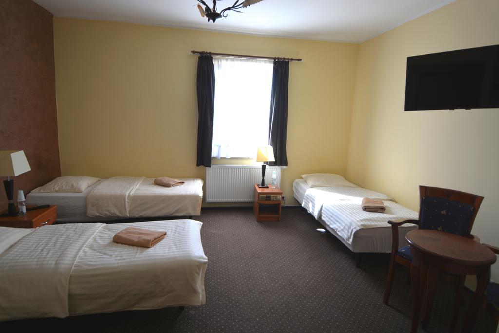 Hotel Stawisko Klaudyn Eksteriør billede