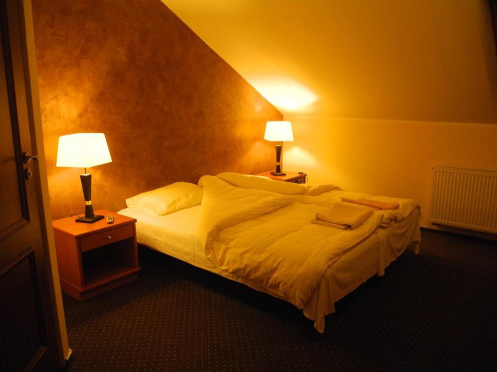 Hotel Stawisko Klaudyn Eksteriør billede